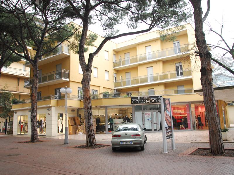 Hotel Colombo Riccione Exterior photo